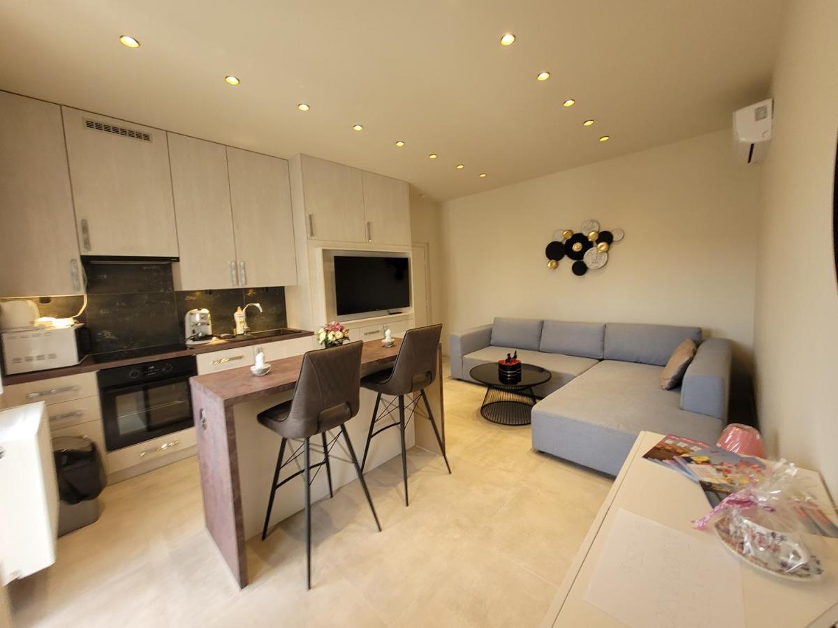 Lara II Apartman Ντέμπρετσεν Εξωτερικό φωτογραφία
