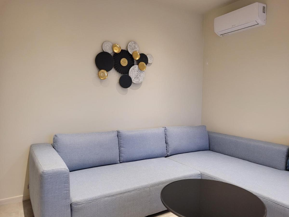 Lara II Apartman Ντέμπρετσεν Εξωτερικό φωτογραφία